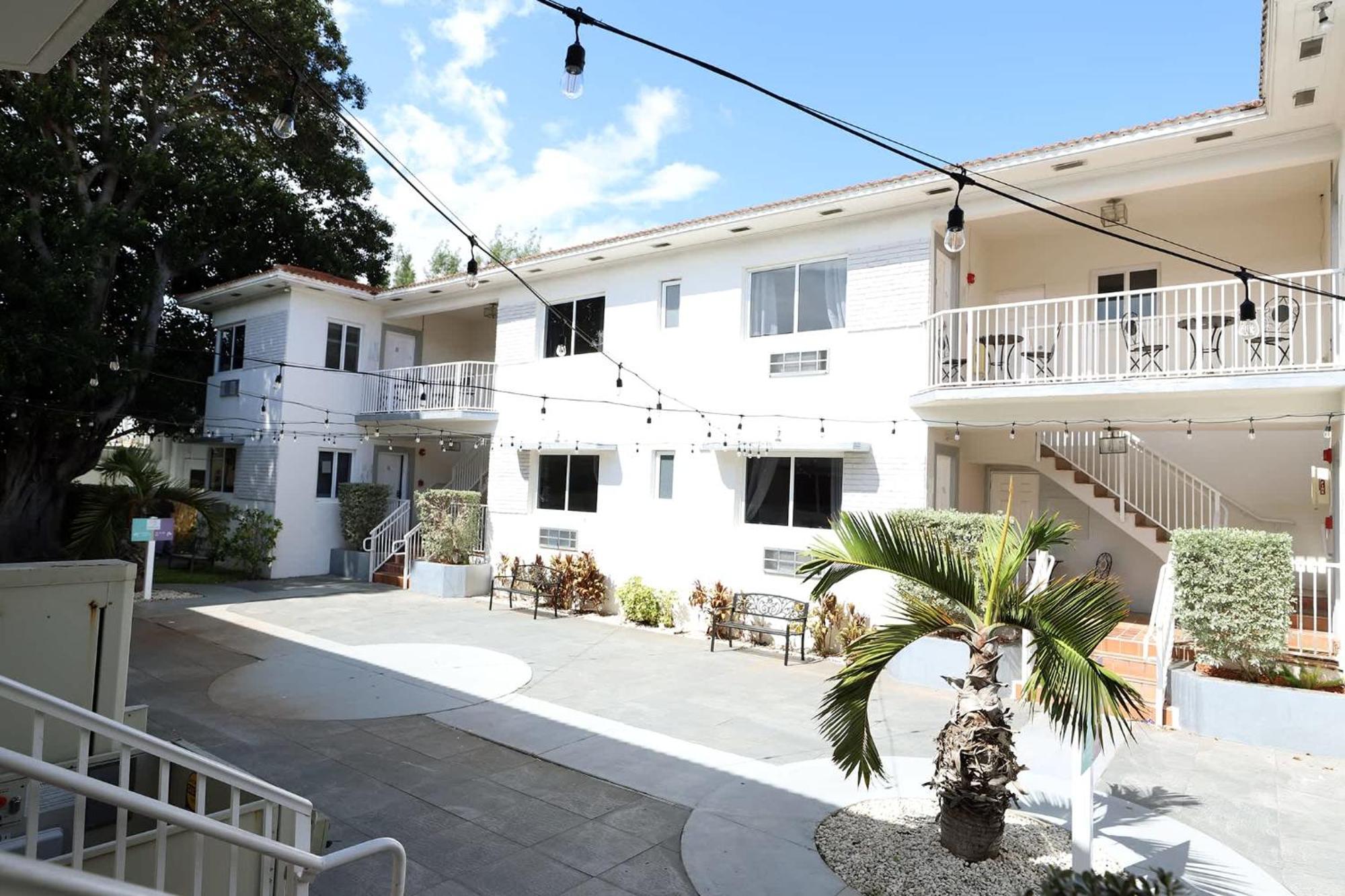 Miami Beach Apartment With Private Patio Free Parking Family Friendly No Pet Fee Exterior foto